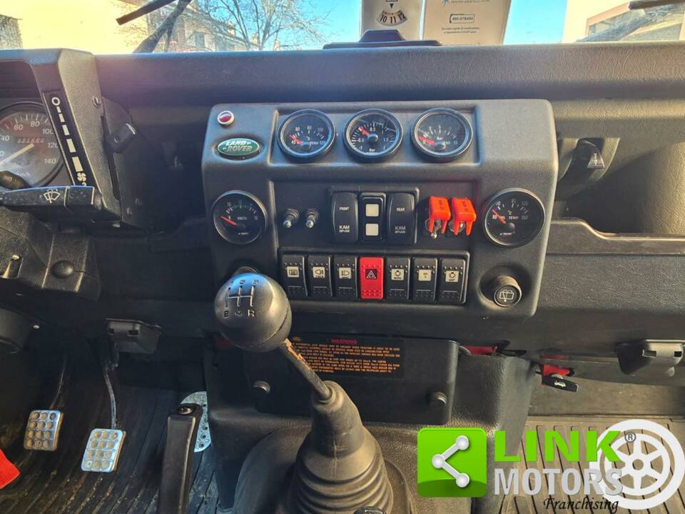 Bild 5/10 von Land Rover Defender 90 (1995)