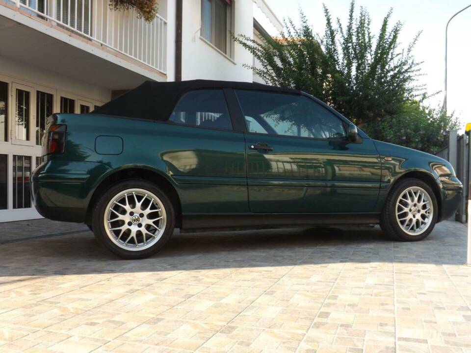 Image 7/50 of Volkswagen Golf III Cabrio 1.6 (1998)
