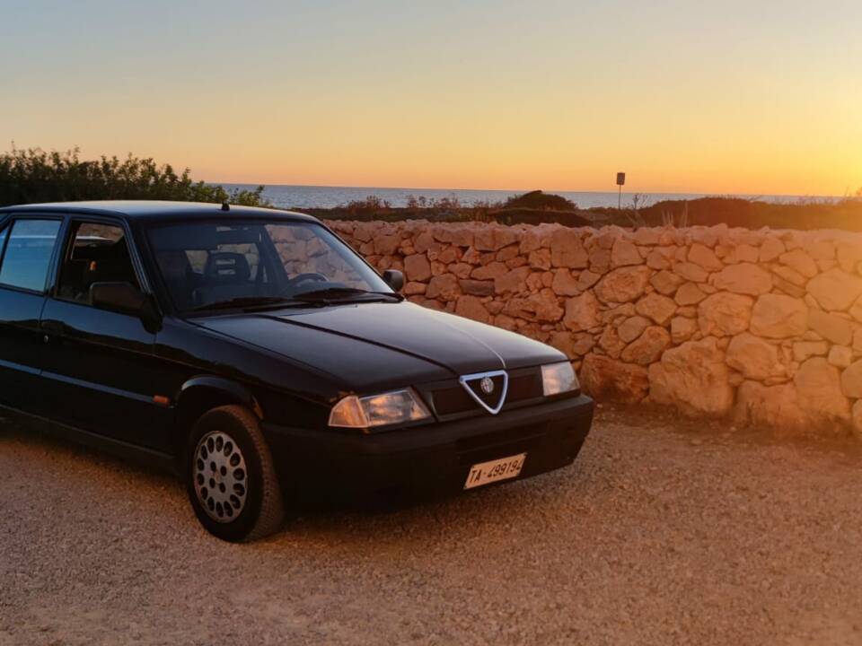 Image 23/52 of Alfa Romeo 33 - 1.3 (1992)