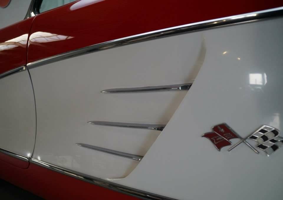 Image 31/50 of Chevrolet Corvette (1958)