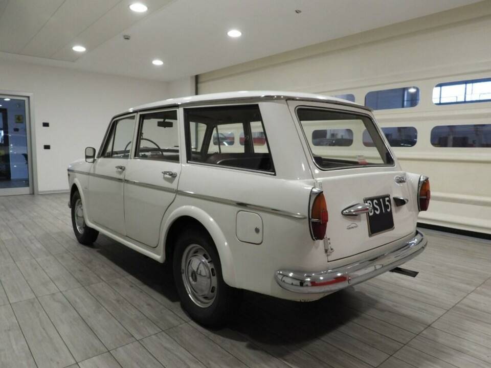 Image 3/15 of FIAT 1100-103 Familiare (1964)