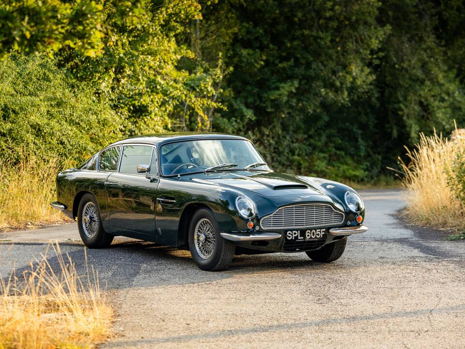 Bild 21/50 von Aston Martin DB 6 Vantage (1967)
