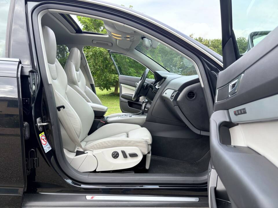 Imagen 6/42 de Audi S6 Avant 5.2 V10 quattro (2006)