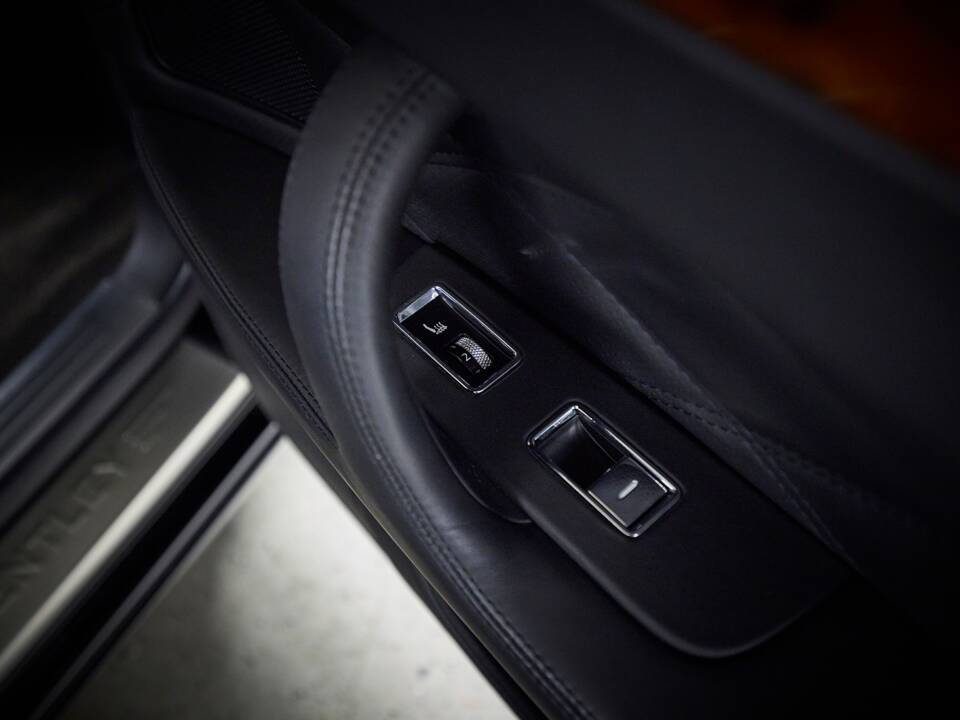 Image 43/100 of Bentley Continental Flying Spur (2008)