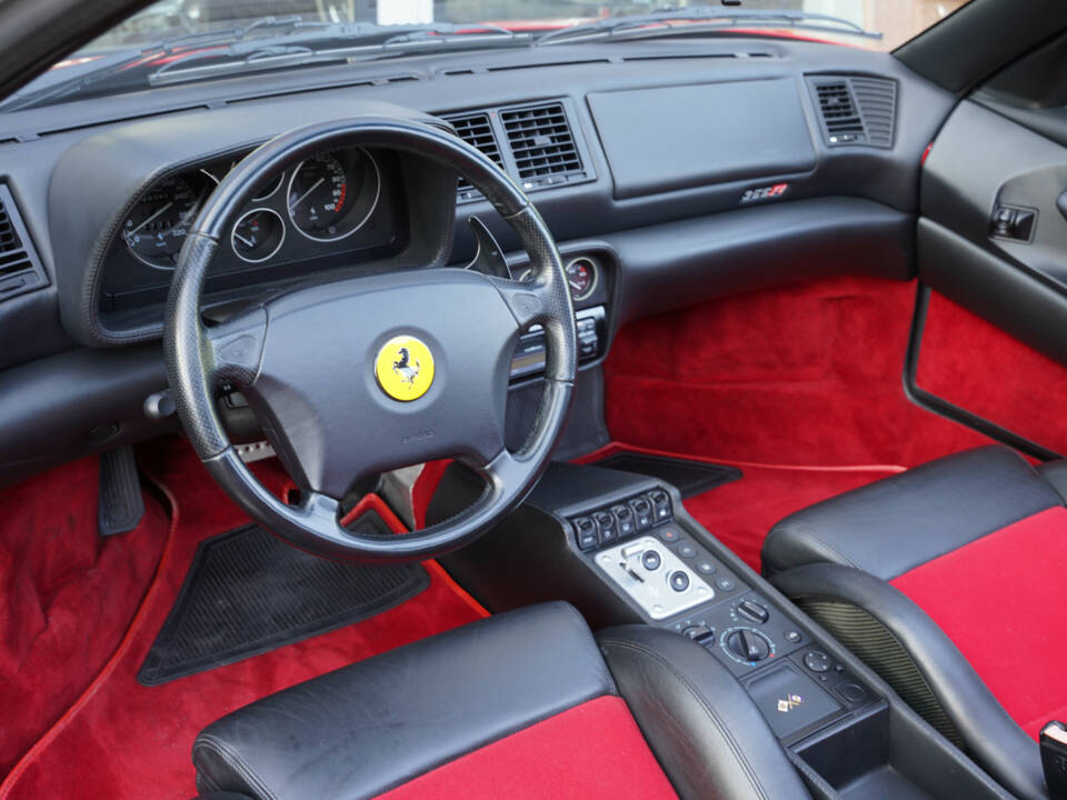 Imagen 3/50 de Ferrari F 355 F1 GTS (1998)