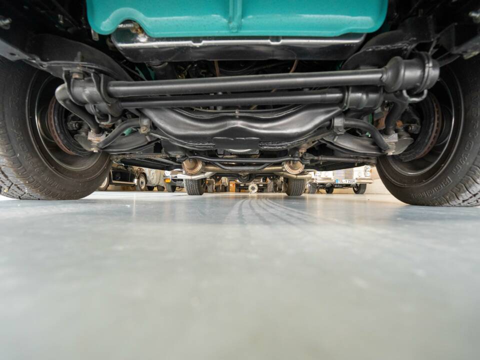 Image 38/38 of Chevrolet Apache Stepside (1958)