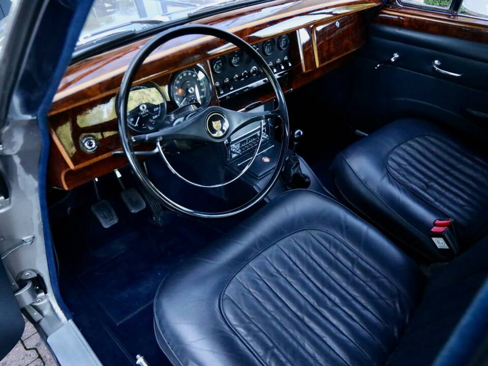Bild 3/50 von Jaguar Mk II 3.4 (1966)