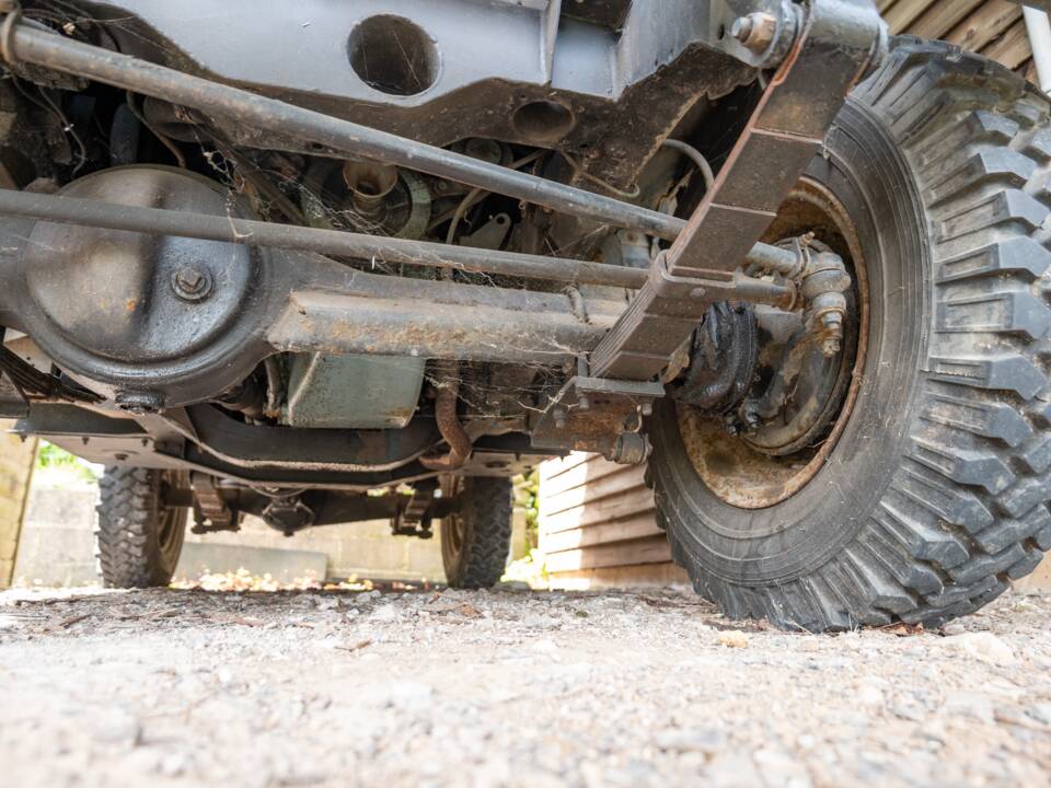 Image 38/50 de Land Rover 88 (1974)