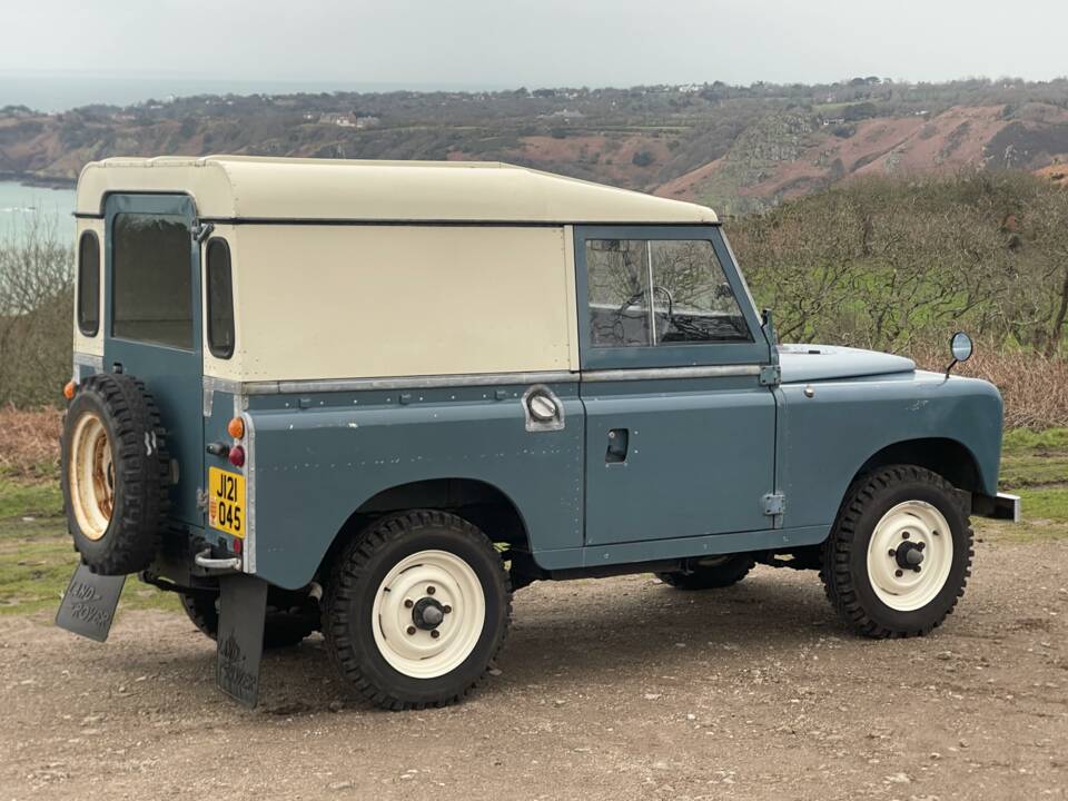 Bild 2/12 von Land Rover 88 (1976)