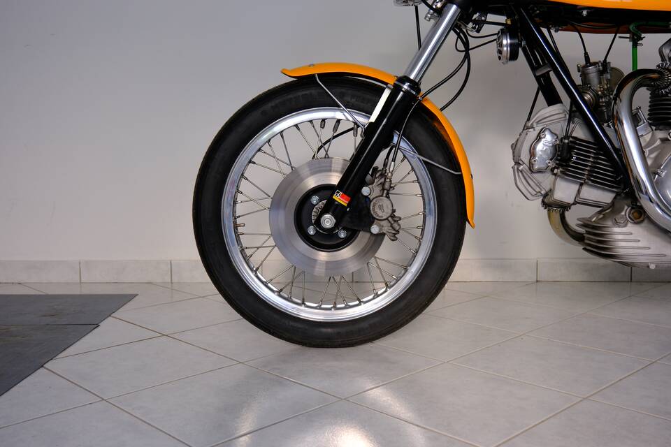 Afbeelding 47/96 van Ducati 750 Sport (1974)