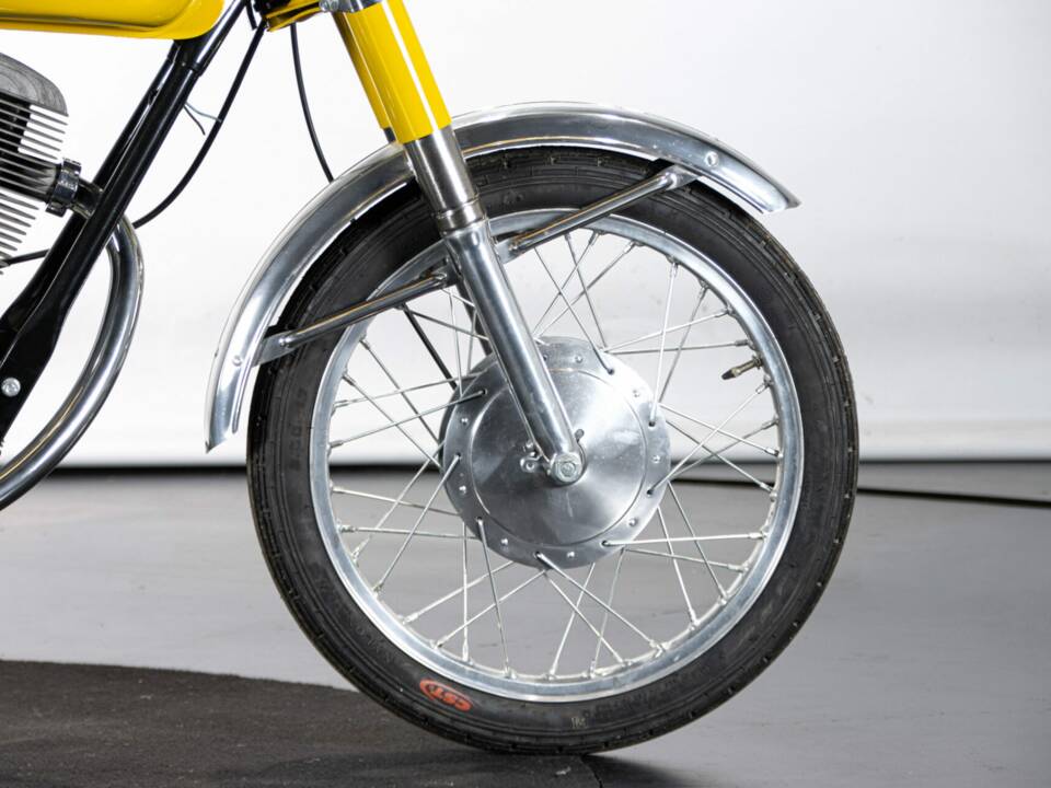 Imagen 33/50 de Gilera 150 Autostrada (1971)