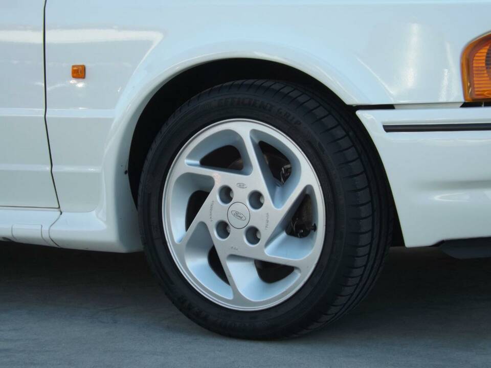 Immagine 46/50 di Ford Escort turbo RS (1987)