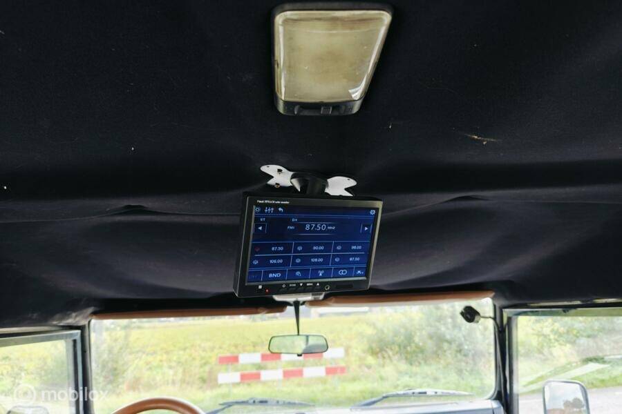 Image 18/39 de Land Rover Defender 90 (1997)