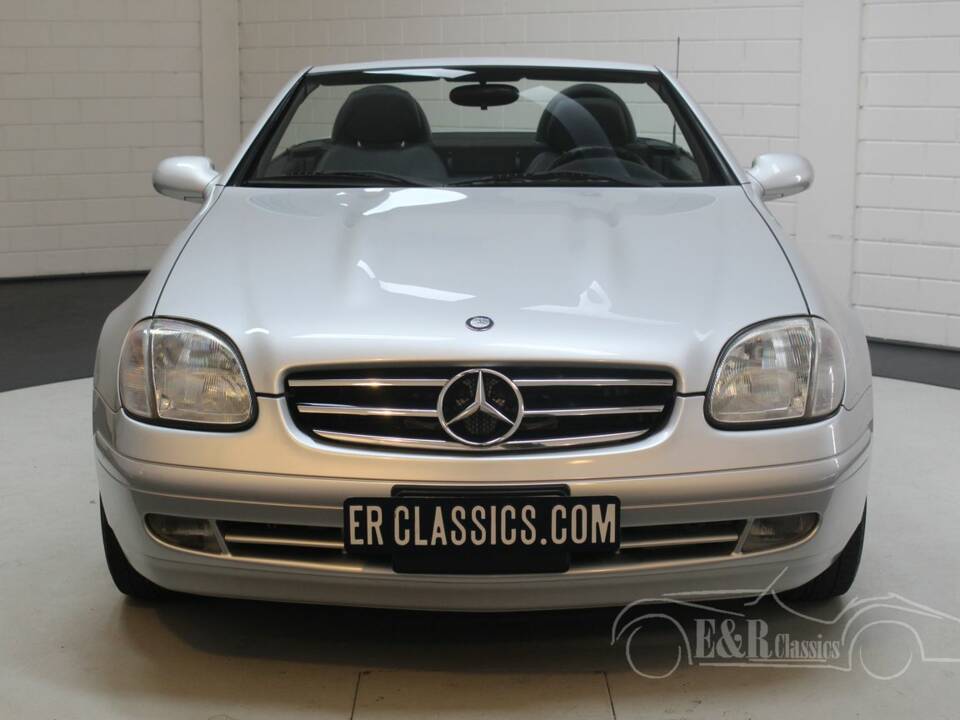 Image 3/8 de Mercedes-Benz SLK 230 Kompressor (1999)