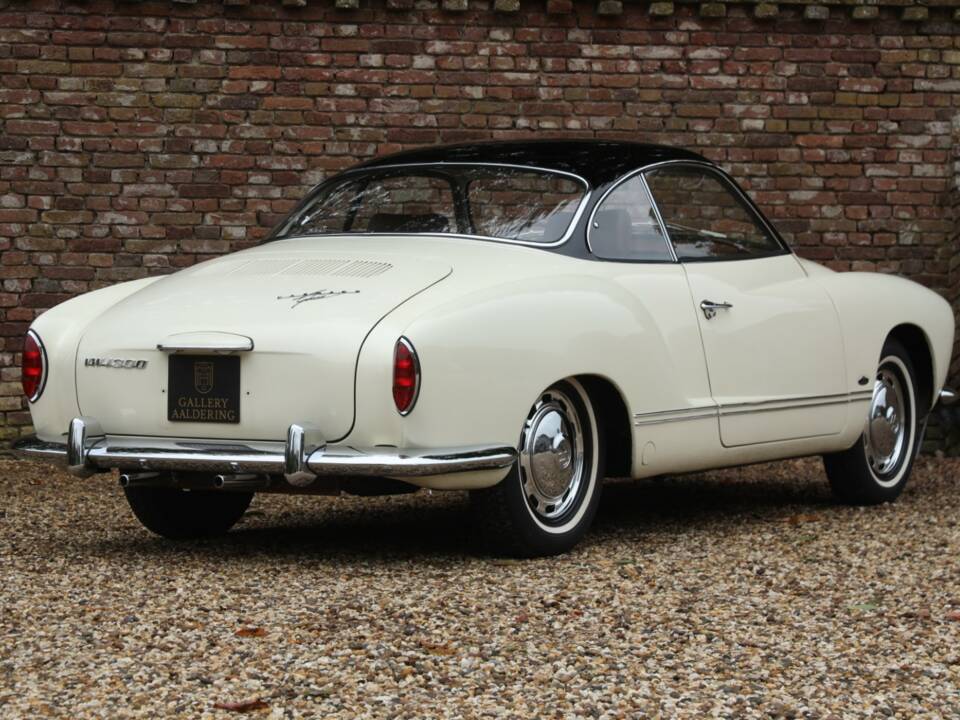 Bild 2/50 von Volkswagen Karmann Ghia 1300 (1966)