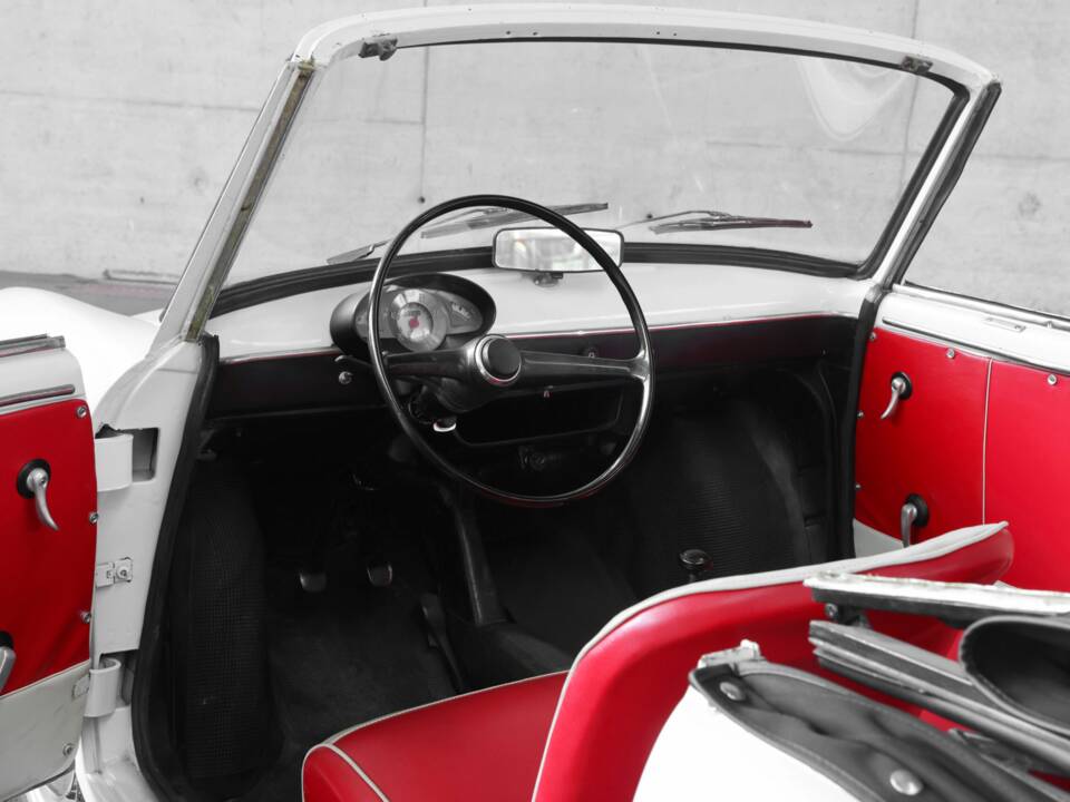 Image 14/37 of Autobianchi Bianchina Convertible (1960)