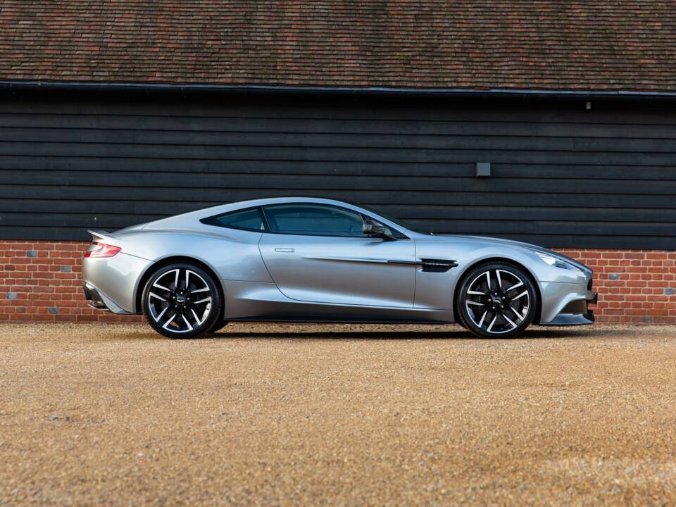 Bild 3/96 von Aston Martin Vanquish (2015)