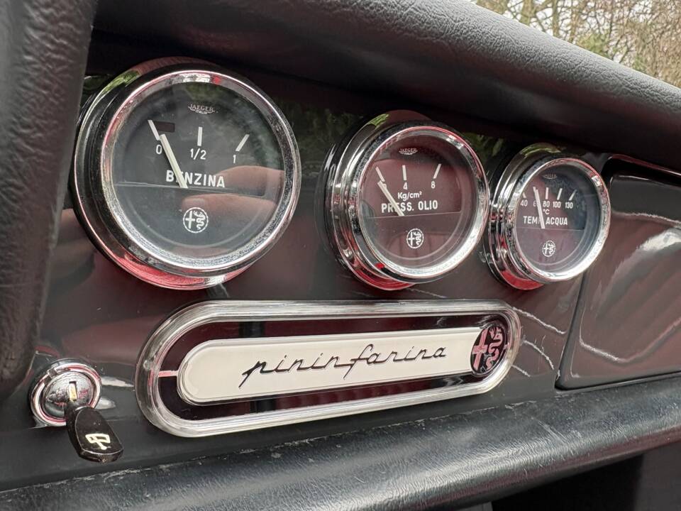 Imagen 16/32 de Alfa Romeo 1750 Spider (1970)