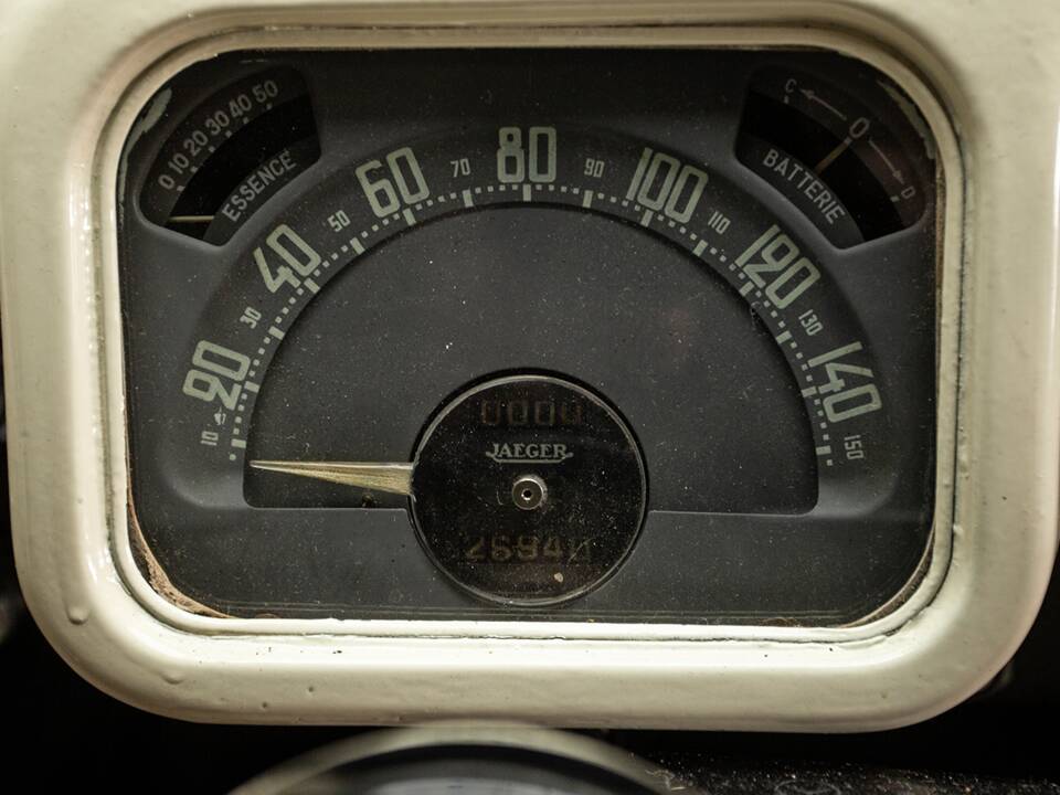 Immagine 22/35 di Citroën Traction Avant 11 légère (1955)