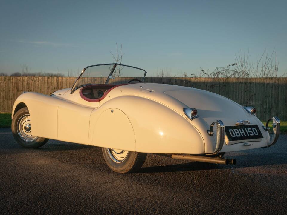 Imagen 2/39 de Jaguar XK 120 OTS (1951)