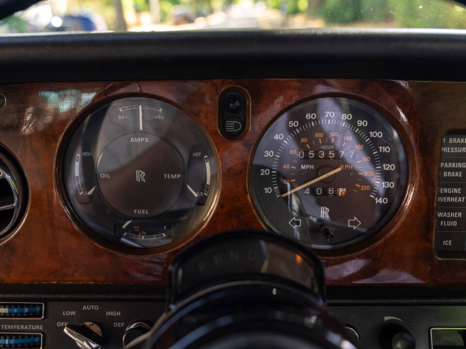 Bild 17/31 von Rolls-Royce Silver Shadow II (1978)