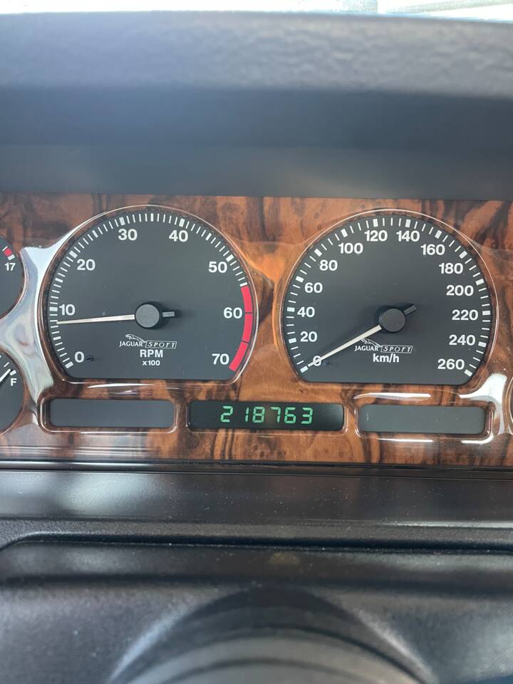 Bild 2/51 von Jaguar XJR 4.0 Sport (1991)