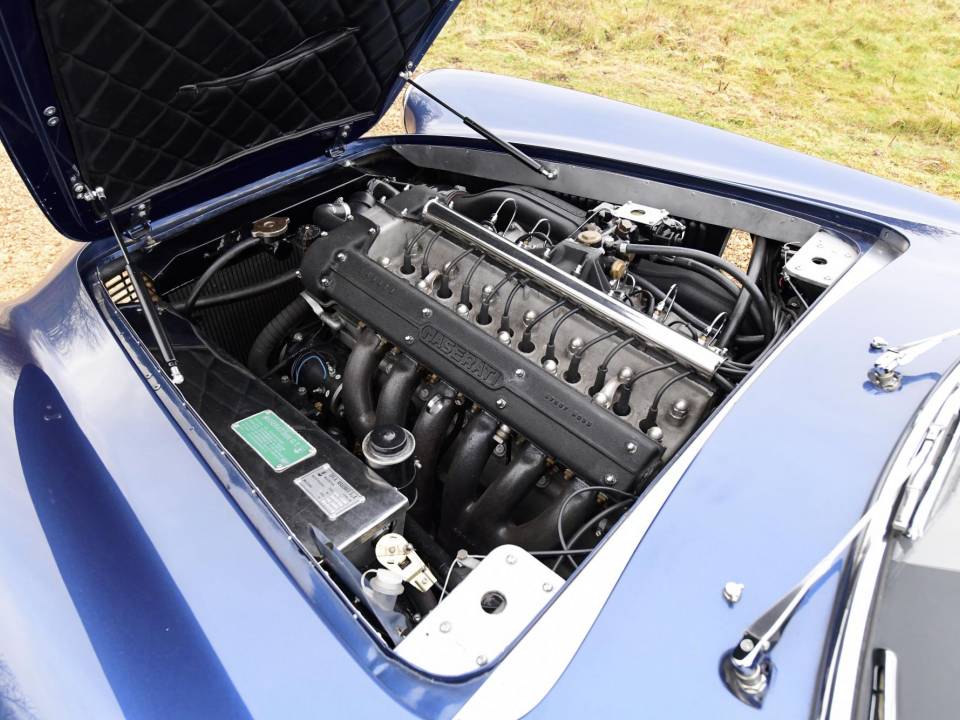 Image 37/50 of Maserati 3500 GTI Touring (1962)