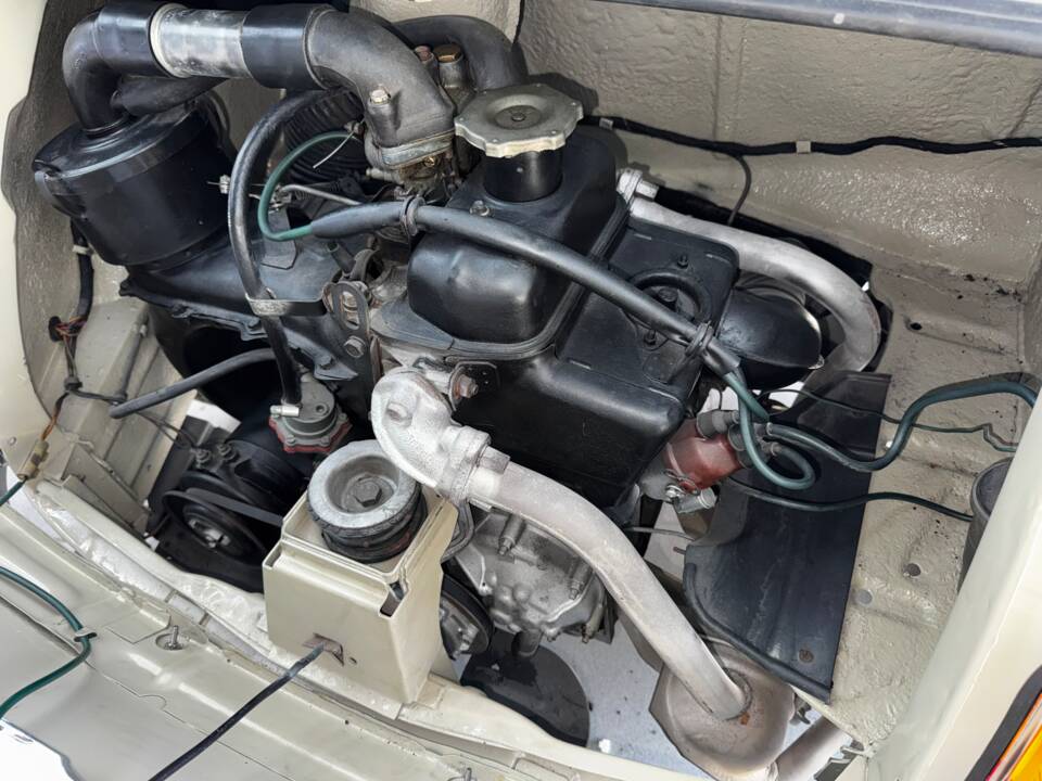 Image 22/39 of FIAT 500 F (1968)