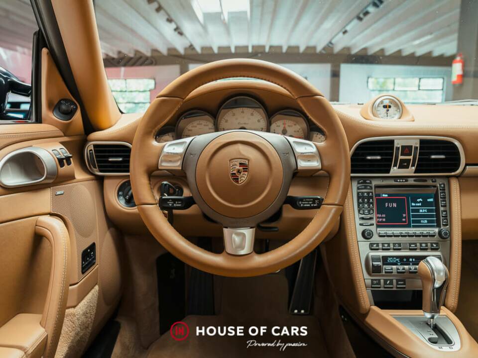 Immagine 15/23 di Porsche 911 Turbo (2006)