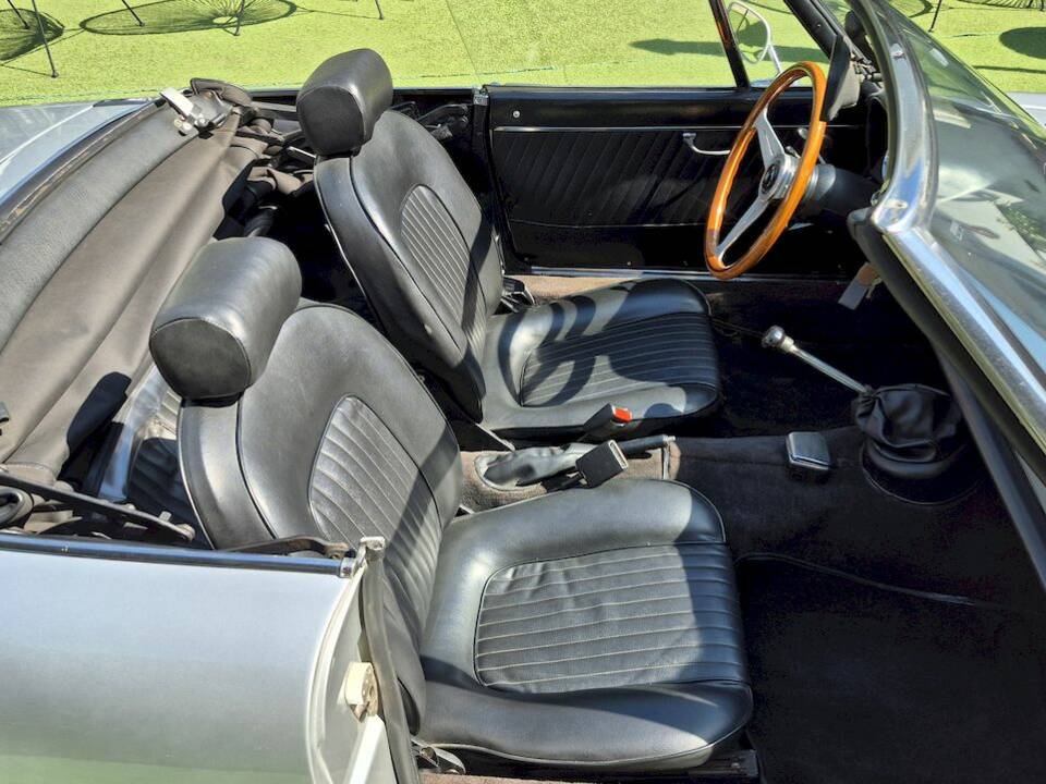 Afbeelding 35/63 van Alfa Romeo Spider 1300 (1976)