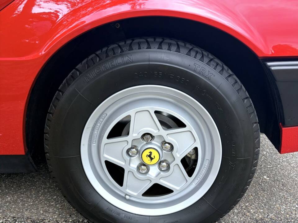 Bild 22/38 von Ferrari Mondial Quattrovalvole (1982)