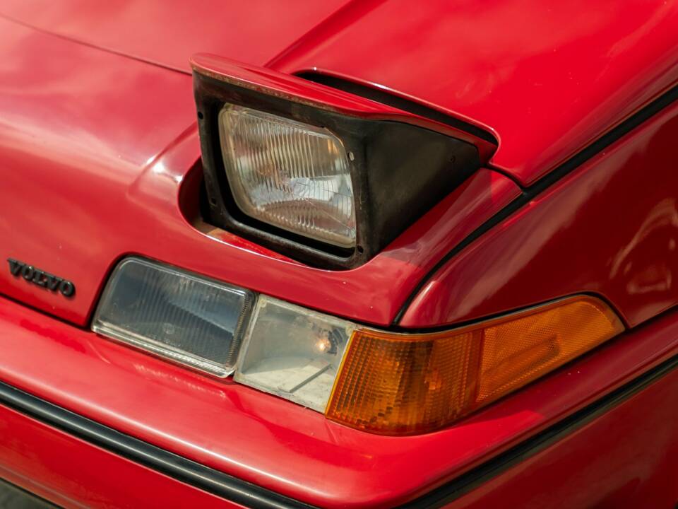 Image 26/50 of Volvo 480 S (1993)