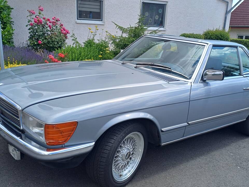 Image 19/26 of Mercedes-Benz 380 SL (1981)