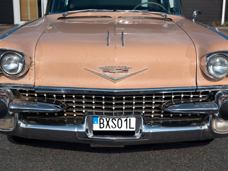 Image 42/141 of Cadillac 62 Sedan DeVille (1958)