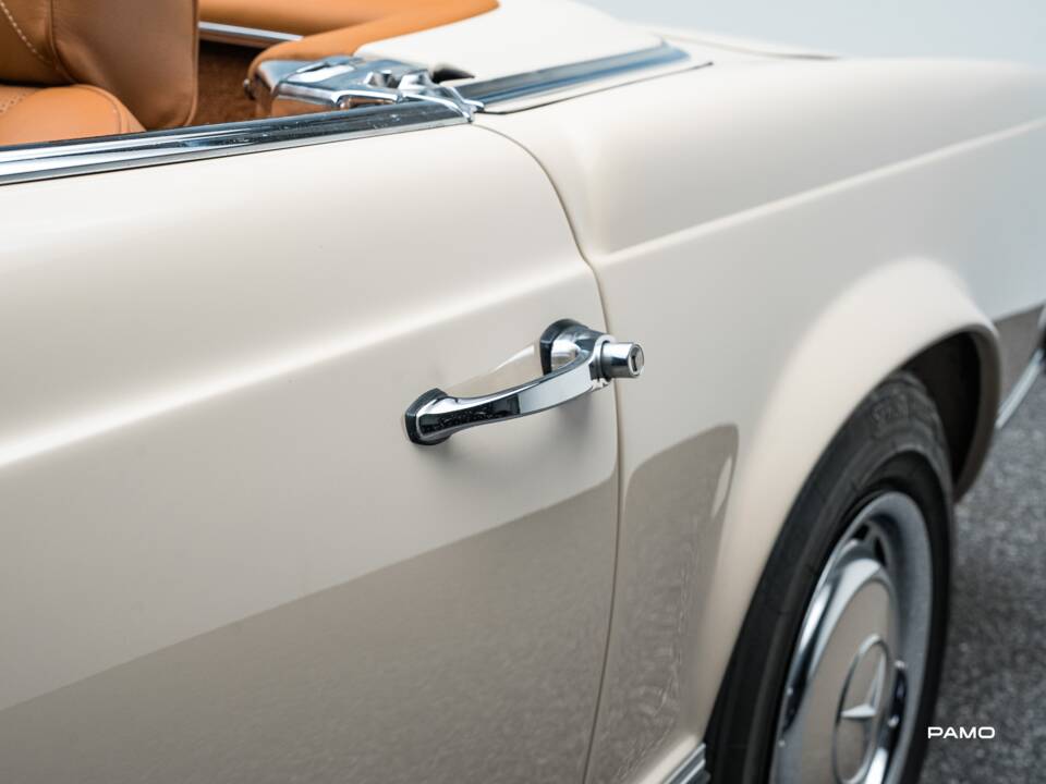 Bild 23/41 von Mercedes-Benz 280 SL (1969)