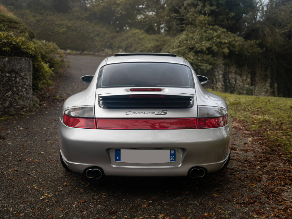 Image 14/14 de Porsche 911 Carrera 4S (2002)
