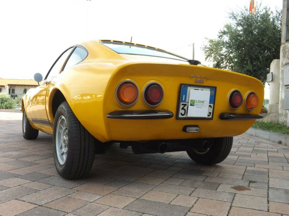Bild 35/50 von Opel GT 1900 (1973)