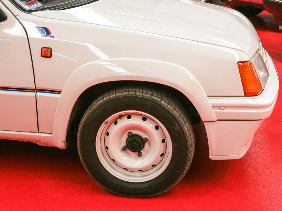 Imagen 10/47 de Peugeot 205 Rallye 1.3 (1989)