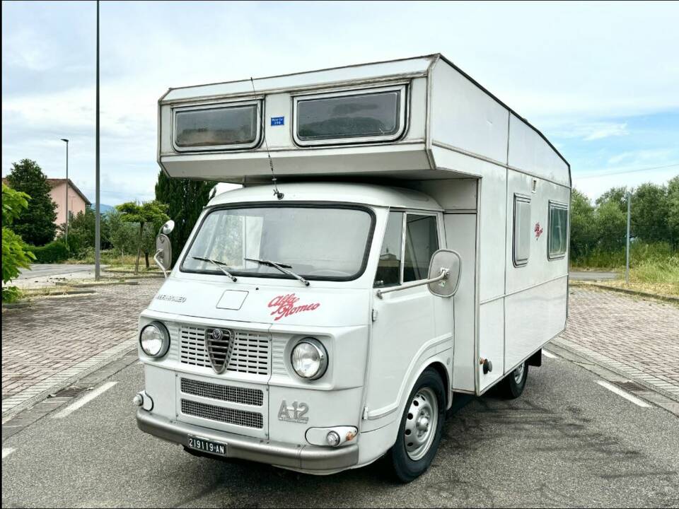 Bild 1/19 von Alfa Romeo A12 Camper (1975)