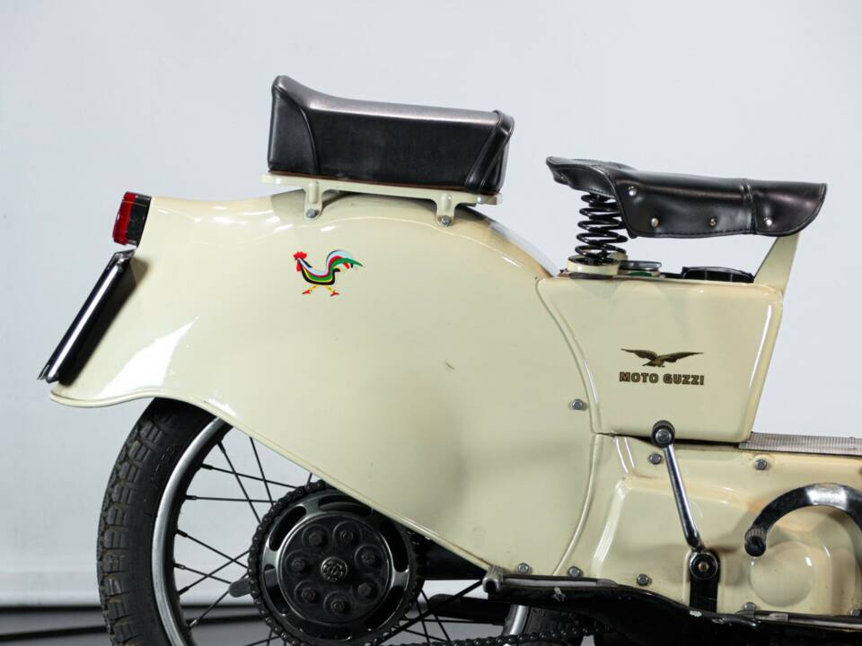 Image 22/50 of Moto Guzzi DUMMY (1951)