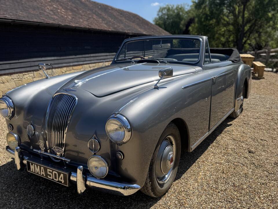 Imagen 32/41 de Lagonda 3 Litre MK I (1955)