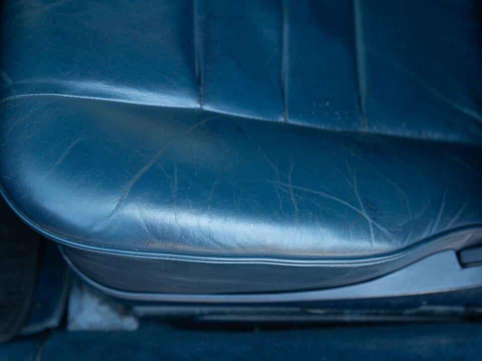 Image 33/50 de Mercedes-Benz 380 SEC (1982)