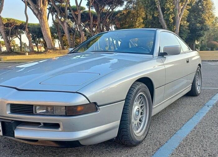 Image 2/7 de BMW 850i (1992)