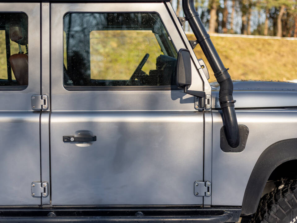 Image 20/98 of Land Rover Defender 130 Double Cab (2008)
