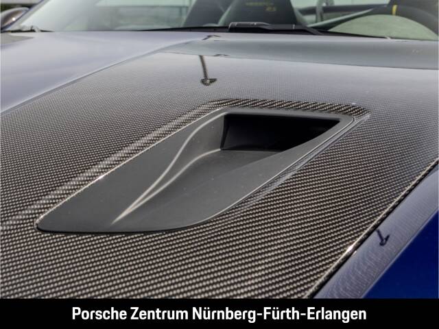 Image 37/50 of Porsche 718 Cayman GT4 RS Weissach (2025)