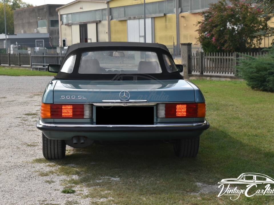Image 14/75 de Mercedes-Benz 560 SL (1986)