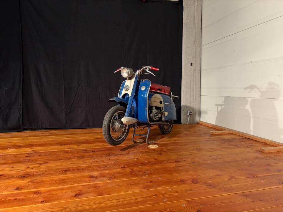 Image 3/15 of HMW 50 S (1951)