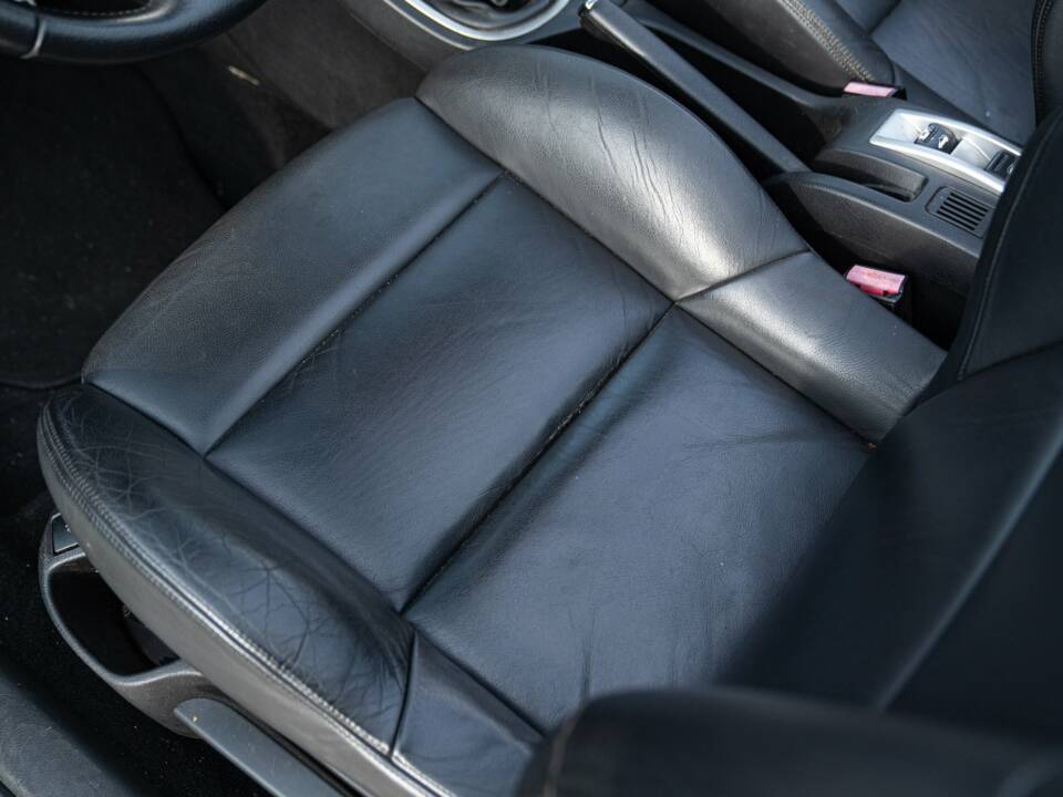 Bild 36/50 von Peugeot 307 CC 2.0i (2004)
