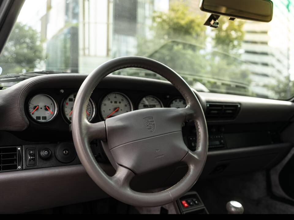 Bild 13/22 von Porsche 911 Carrera 4S (1996)