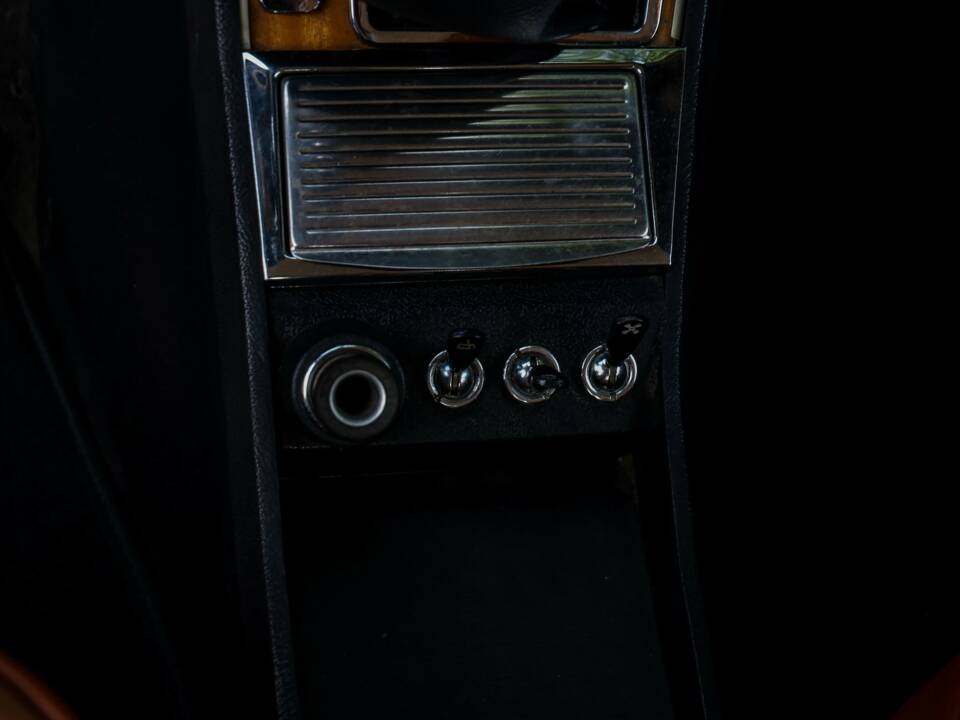 Image 47/50 of Alfa Romeo Giulia Nuova Super 1300 (1975)
